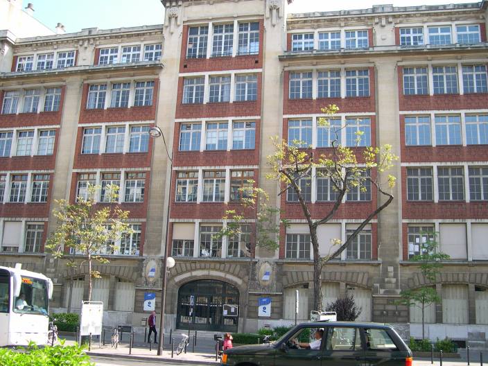  13e